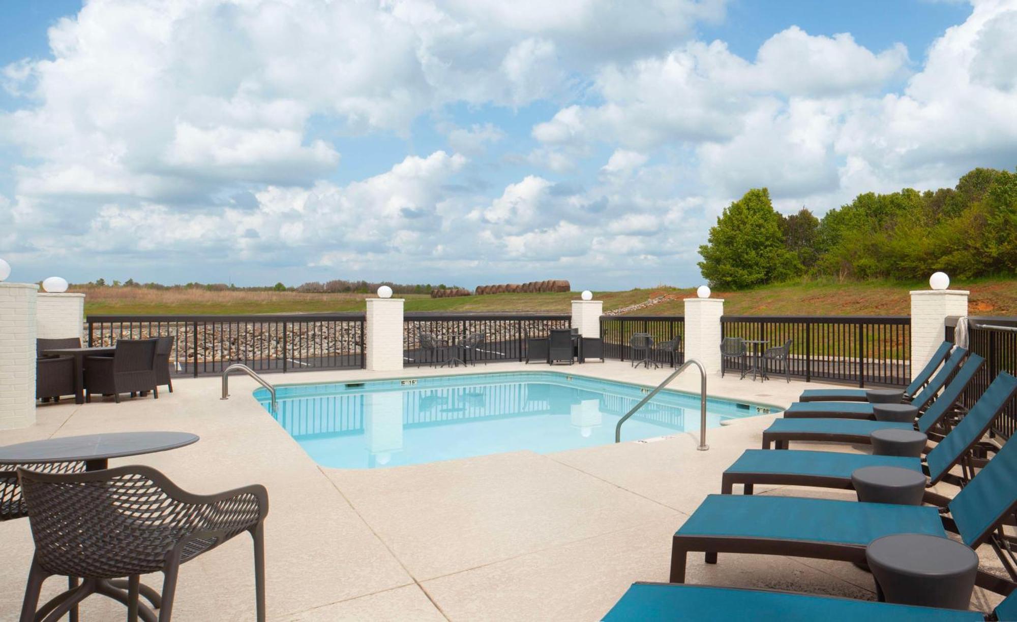 Hampton Inn Athens Ngoại thất bức ảnh