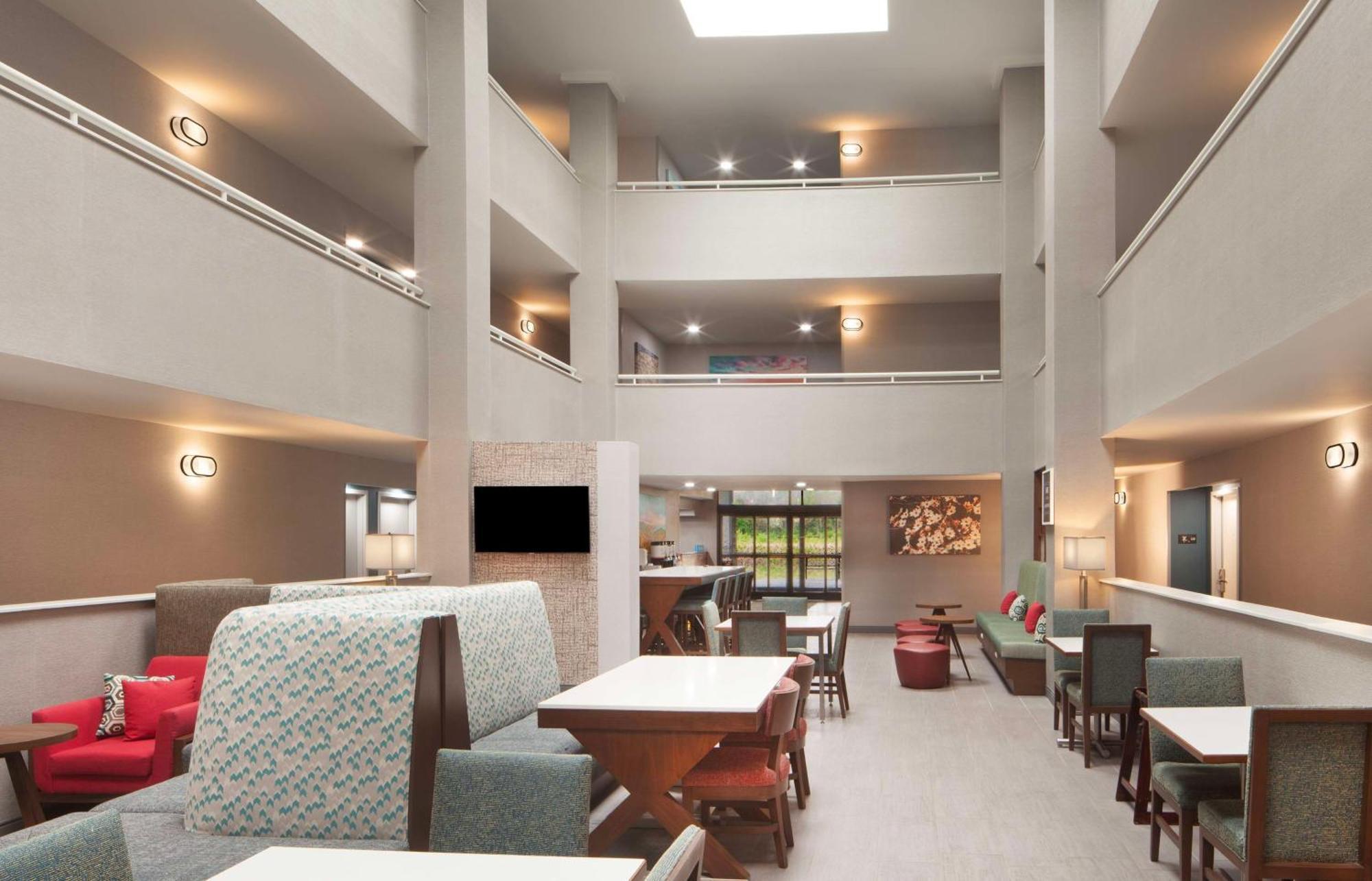 Hampton Inn Athens Ngoại thất bức ảnh